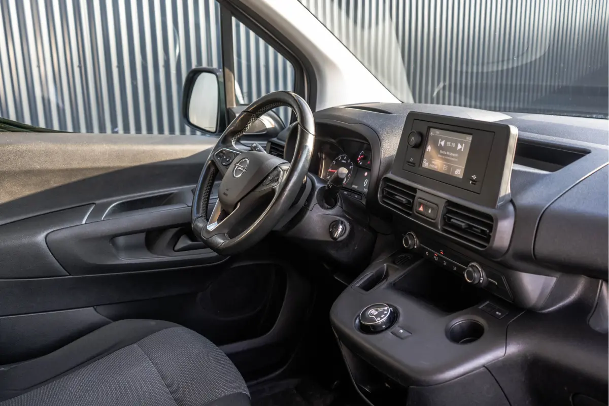 **1.5D L1H1 | Cruise | Airco | Automaat | Stuurverw. | Schuifdeur**