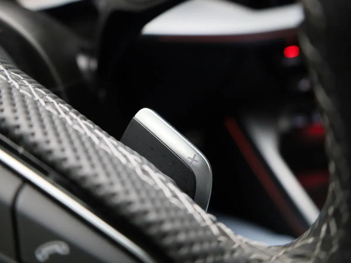 40 TFSI e S edition 204 PK | Automaat | Adaptive cruise control | Achteruitrijcamera | Sonos | Climate control | Navigatie | Stoelverwarming | Smartphone interface | Head-up display | Optiek