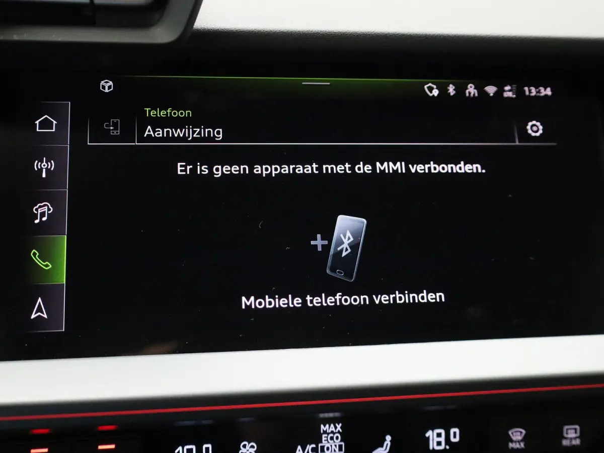 40 TFSI e S edition 204 PK | Automaat | Adaptive cruise control | Achteruitrijcamera | Sonos | Climate control | Navigatie | Stoelverwarming | Smartphone interface | Head-up display | Optiek