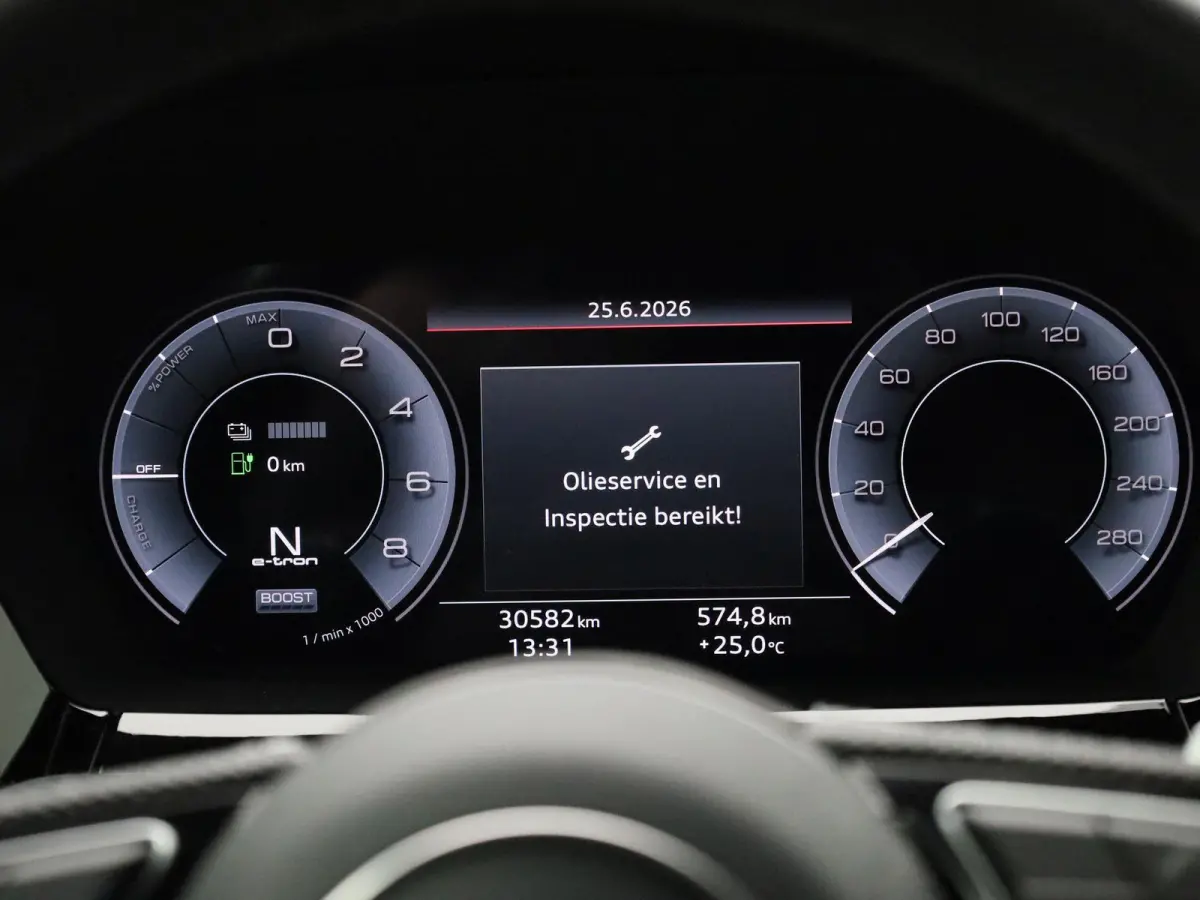 40 TFSI e S edition 204 PK | Automaat | Adaptive cruise control | Achteruitrijcamera | Sonos | Climate control | Navigatie | Stoelverwarming | Smartphone interface | Head-up display | Optiek