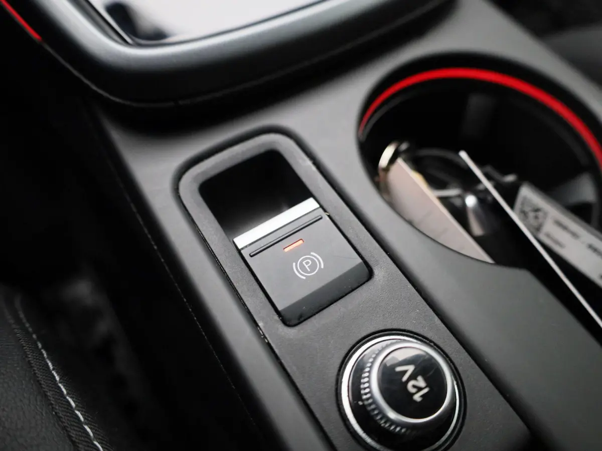 40 TFSI e S edition 204 PK | Automaat | Adaptive cruise control | Achteruitrijcamera | Sonos | Climate control | Navigatie | Stoelverwarming | Smartphone interface | Head-up display | Optiek
