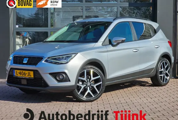 1.0 TSI Xcellence Business Intense | Automaat | LED | Full Link | PDC | Navi | App-connect |