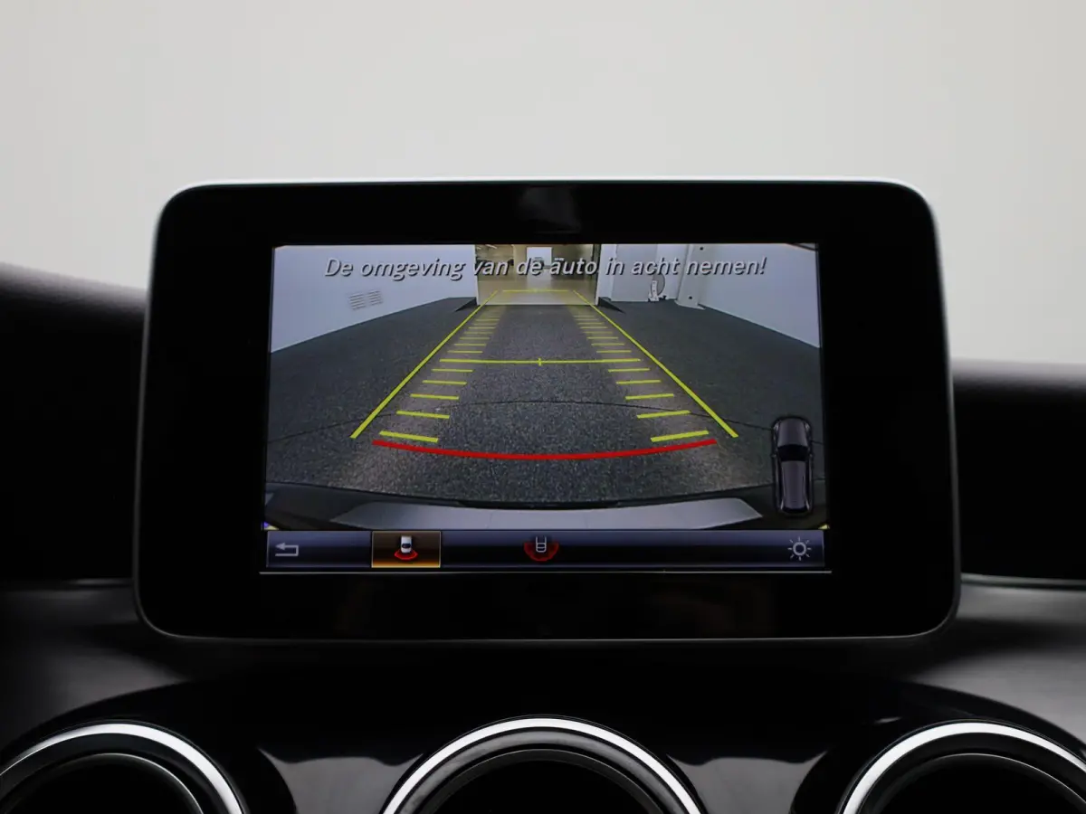 180 Sport Edition Premium Plus | Automaat | Apple Carplay | Camera | Parkeersensoren | Stoelverwarming |