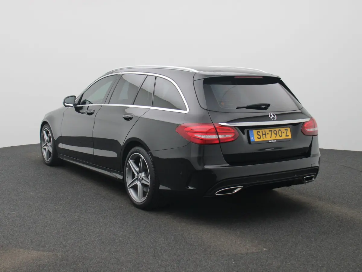 180 Sport Edition Premium Plus | Automaat | Apple Carplay | Camera | Parkeersensoren | Stoelverwarming |