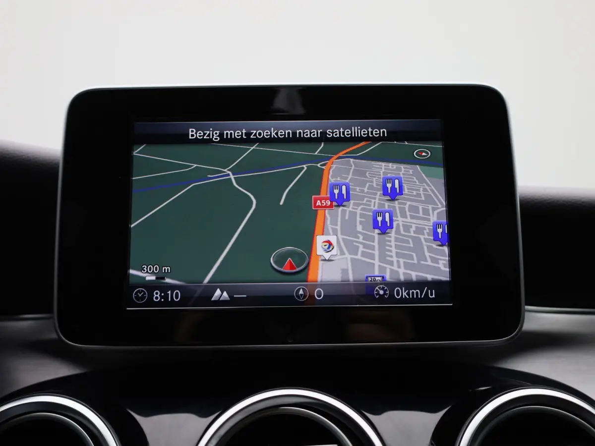 180 Sport Edition Premium Plus | Automaat | Apple Carplay | Camera | Parkeersensoren | Stoelverwarming |