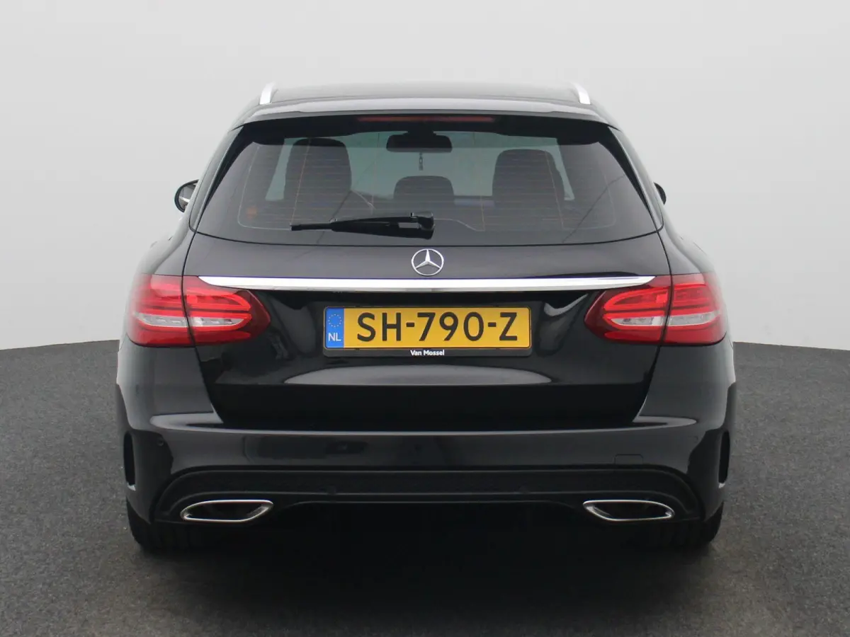 180 Sport Edition Premium Plus | Automaat | Apple Carplay | Camera | Parkeersensoren | Stoelverwarming |