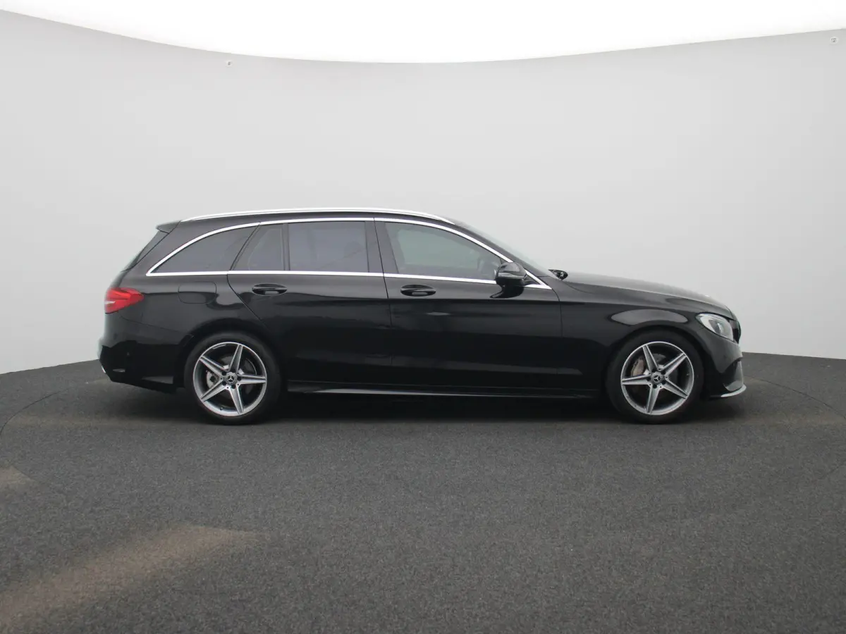 180 Sport Edition Premium Plus | Automaat | Apple Carplay | Camera | Parkeersensoren | Stoelverwarming |