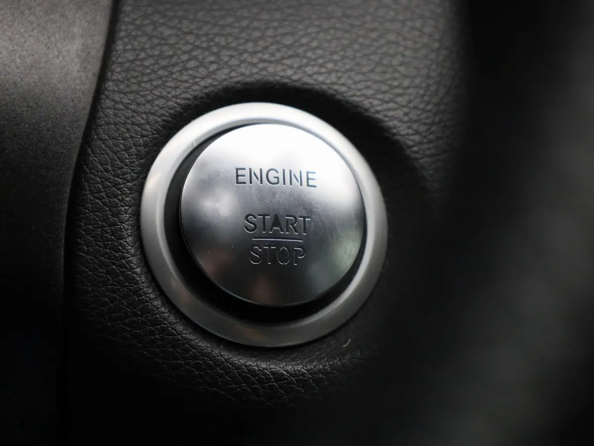 180 Sport Edition Premium Plus | Automaat | Apple Carplay | Camera | Parkeersensoren | Stoelverwarming |