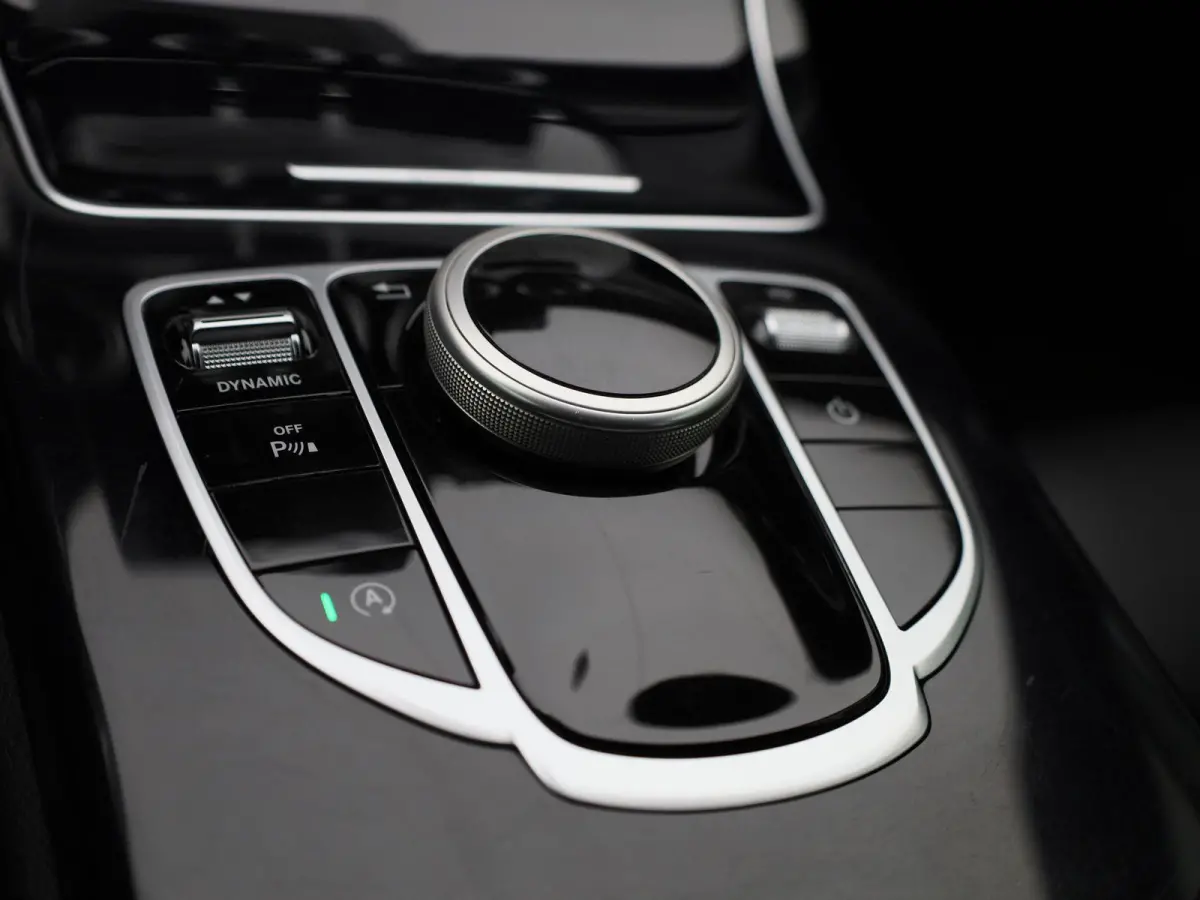 180 Sport Edition Premium Plus | Automaat | Apple Carplay | Camera | Parkeersensoren | Stoelverwarming |