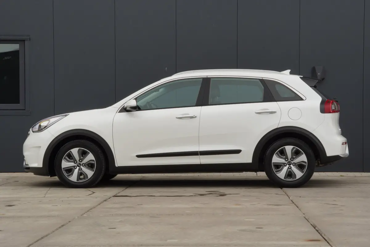 1.6 GDi Hybrid 2018|DynamicLine|Navi|Camera|CarPlay|Android|Clima
