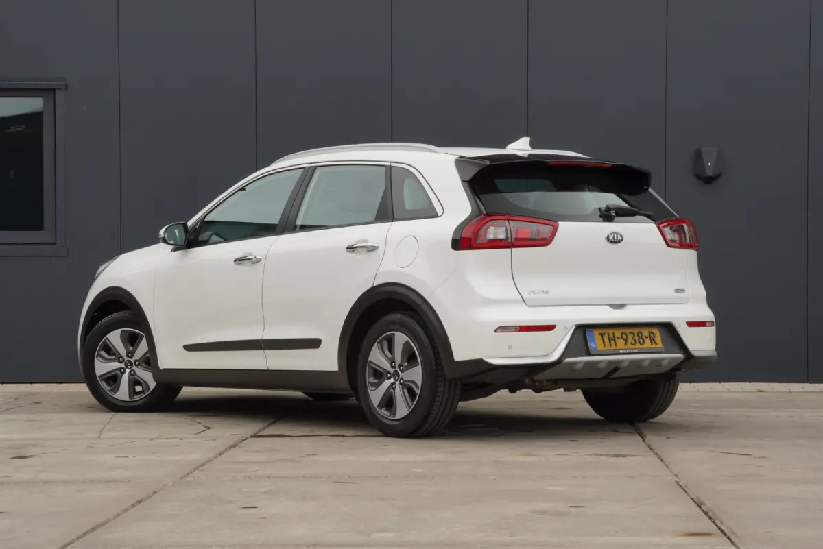 1.6 GDi Hybrid 2018|DynamicLine|Navi|Camera|CarPlay|Android|Clima