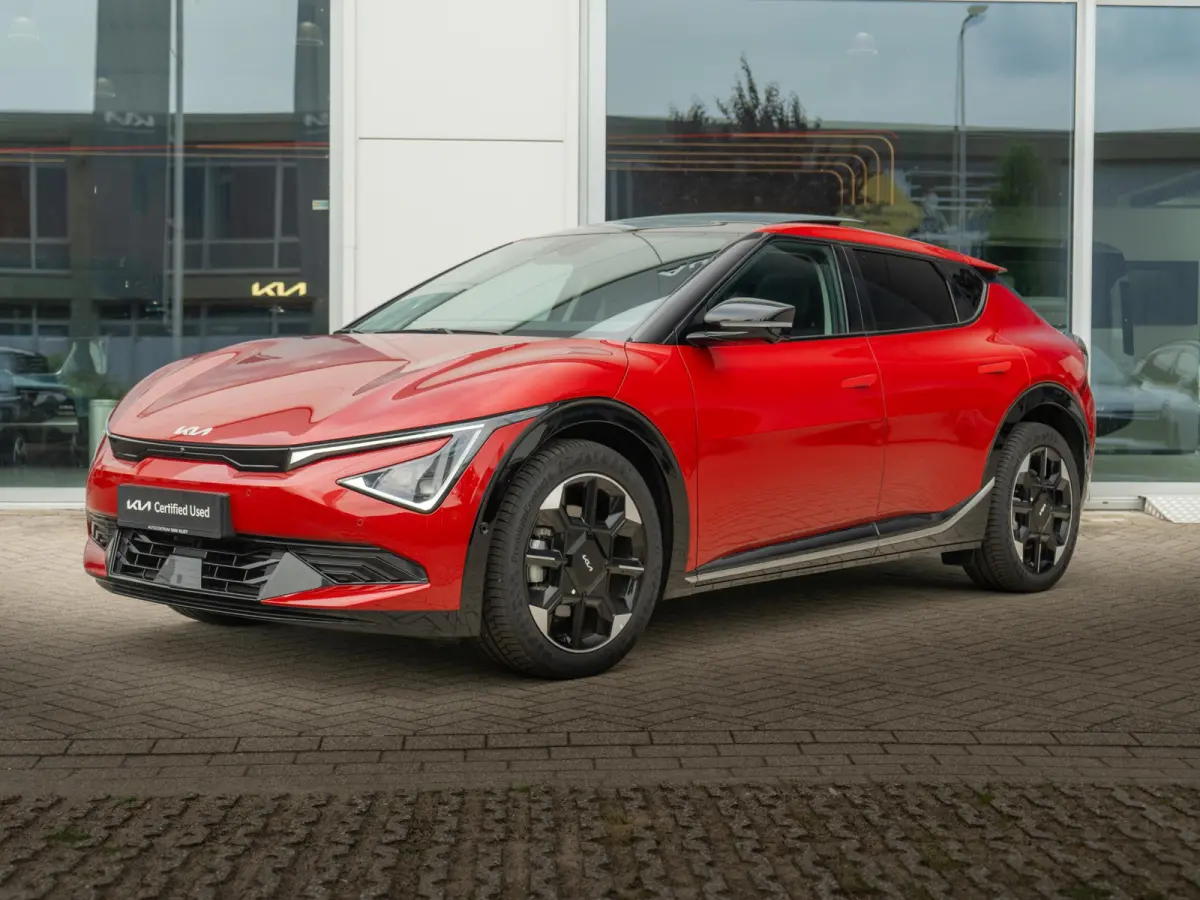 Plus Advanced 84 kWh | Schuifkanteldak | Navigatie | Stoel en stuurverwarming |