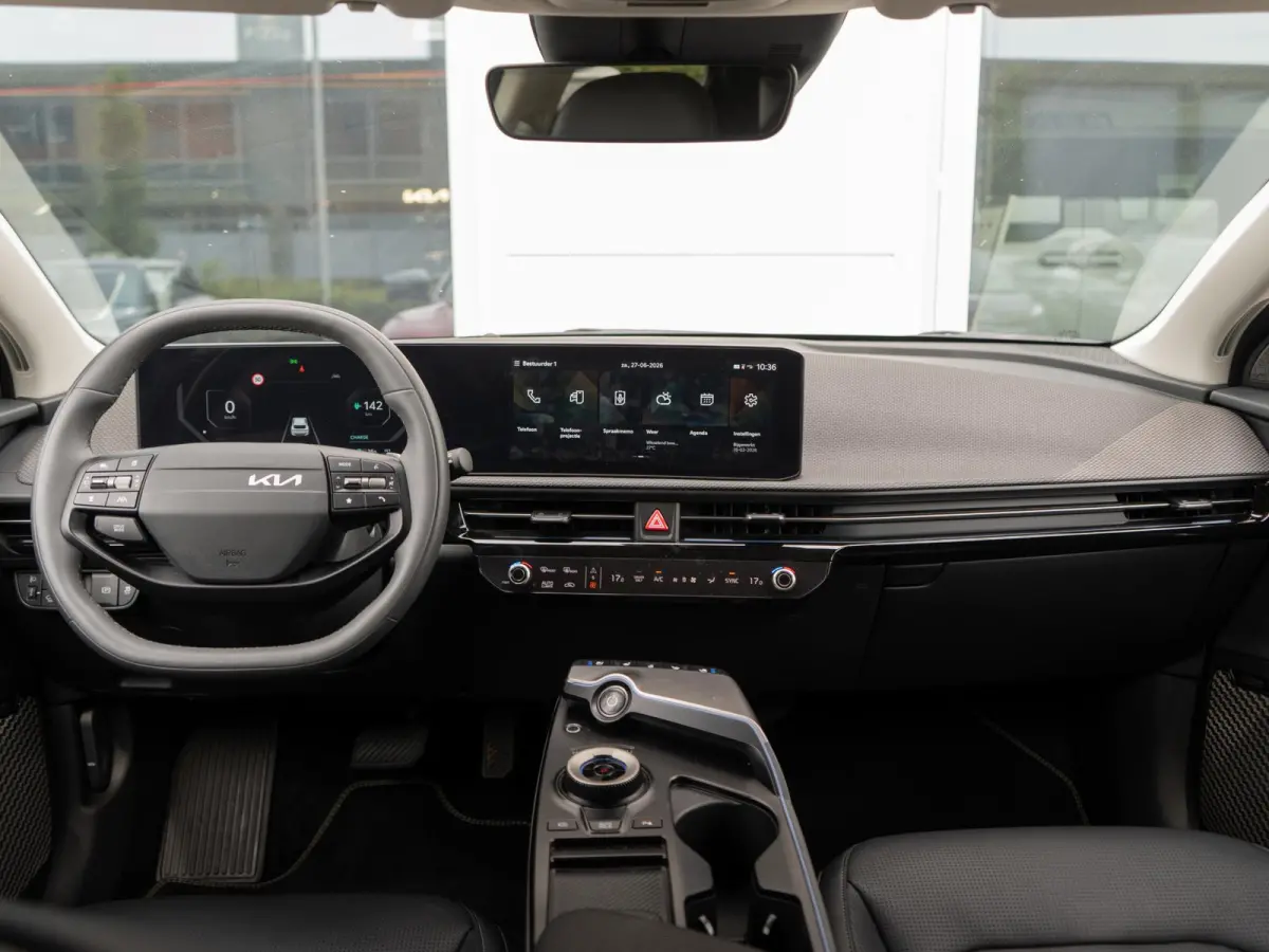 Plus Advanced 84 kWh | Schuifkanteldak | Navigatie | Stoel en stuurverwarming |