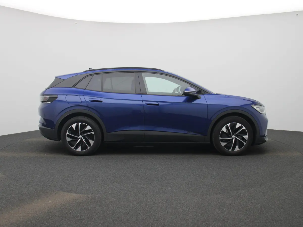 Pro 77 kWh | Navigatie | Apple Carplay | Adaptieve cruise control | Stoelverwarming | Stuur verwarming | Climate control | Parkeersensoren |