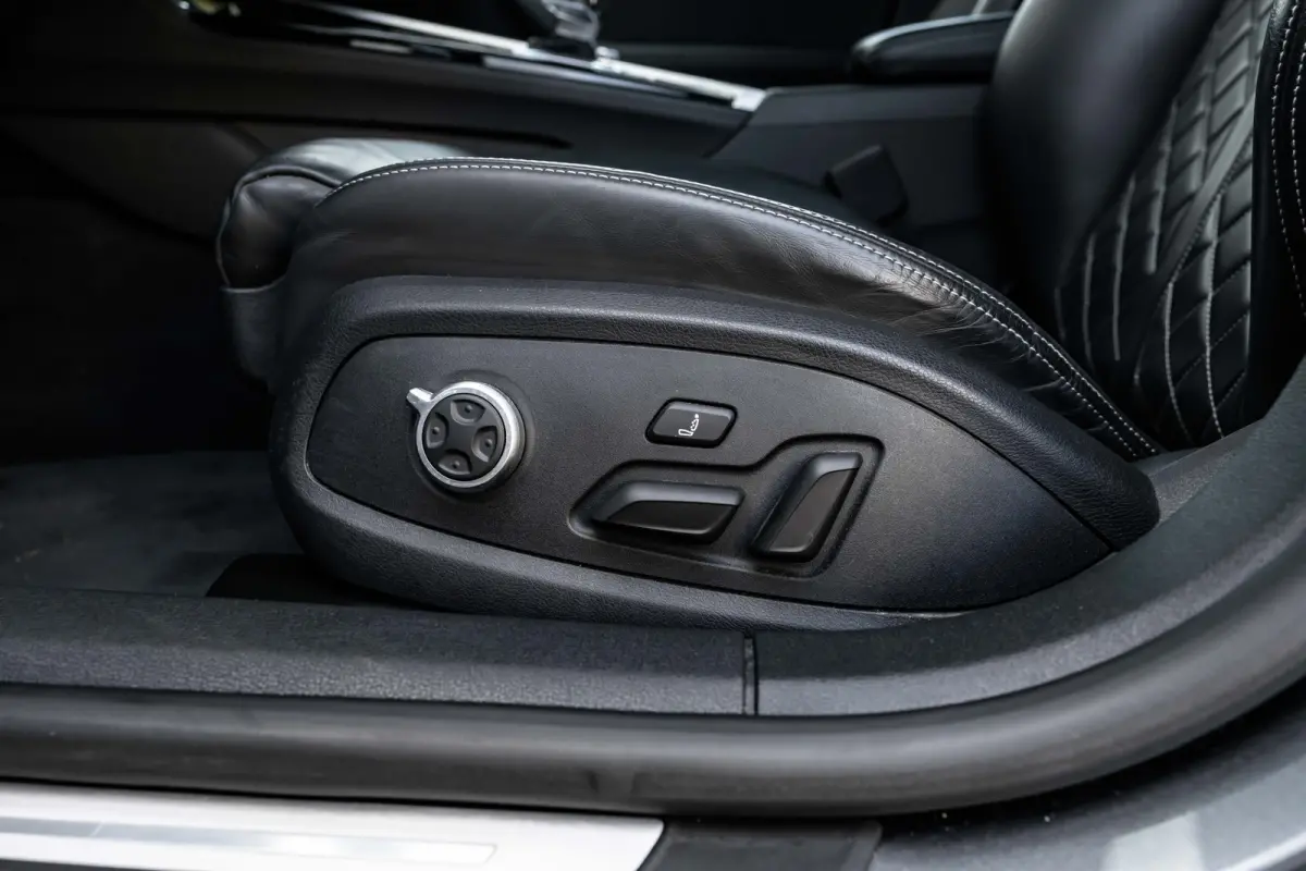 45 TFSI quattro S edition 265pk DSG/AUTO | Panoramadak | Lederen bekleding | 360° camera | Stoelverwarming en -massage | Elektrisch verstelb. voorstoelen | B&O audio | 20" LMV