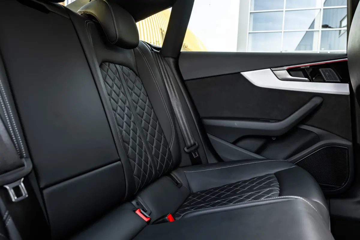45 TFSI quattro S edition 265pk DSG/AUTO | Panoramadak | Lederen bekleding | 360° camera | Stoelverwarming en -massage | Elektrisch verstelb. voorstoelen | B&O audio | 20" LMV