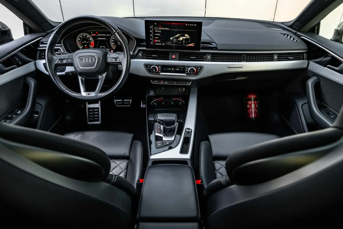 45 TFSI quattro S edition 265pk DSG/AUTO | Panoramadak | Lederen bekleding | 360° camera | Stoelverwarming en -massage | Elektrisch verstelb. voorstoelen | B&O audio | 20" LMV