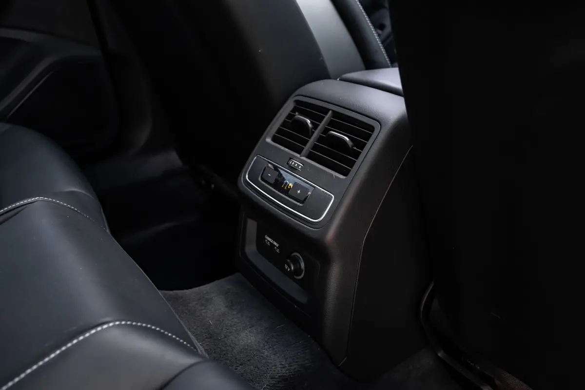 45 TFSI quattro S edition 265pk DSG/AUTO | Panoramadak | Lederen bekleding | 360° camera | Stoelverwarming en -massage | Elektrisch verstelb. voorstoelen | B&O audio | 20" LMV