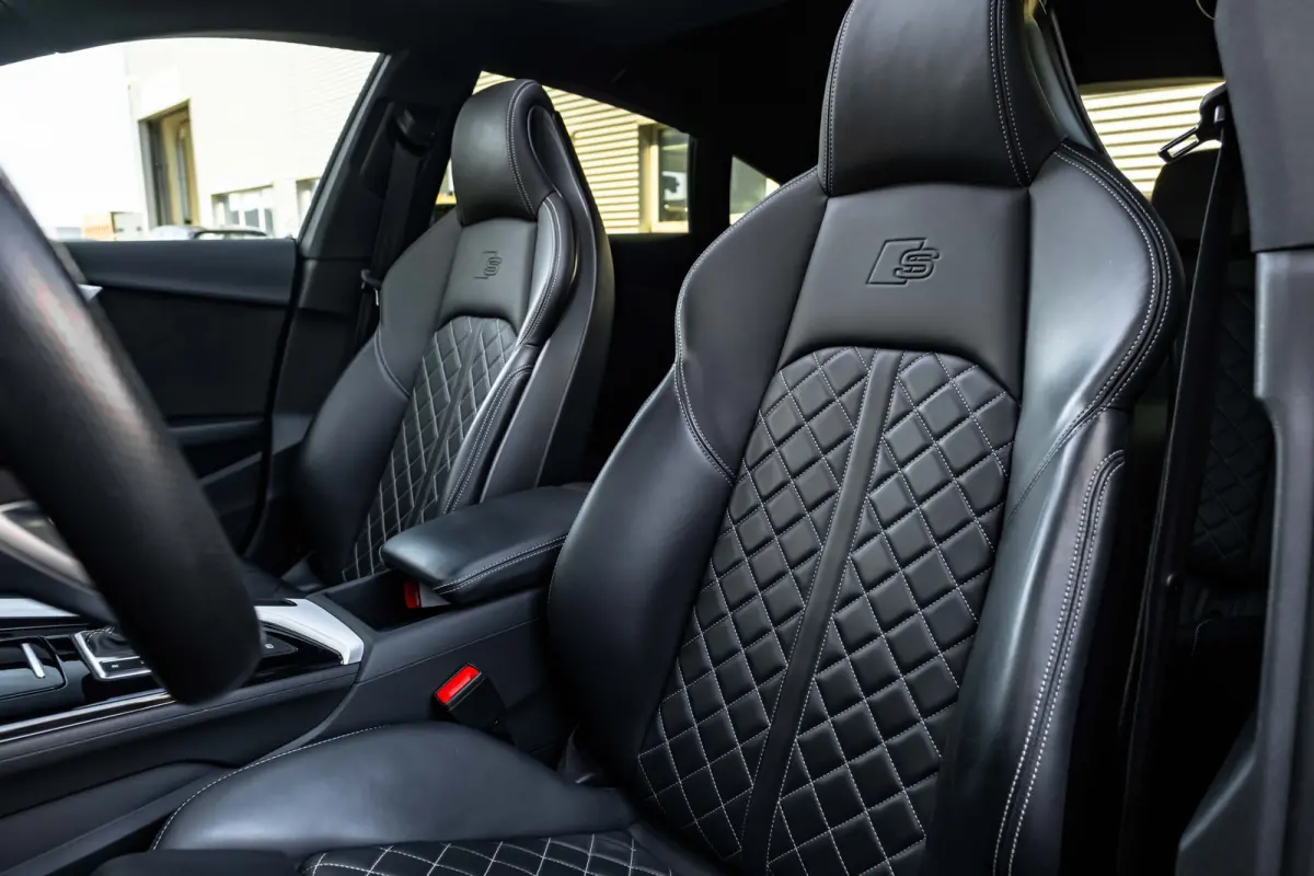 45 TFSI quattro S edition 265pk DSG/AUTO | Panoramadak | Lederen bekleding | 360° camera | Stoelverwarming en -massage | Elektrisch verstelb. voorstoelen | B&O audio | 20" LMV