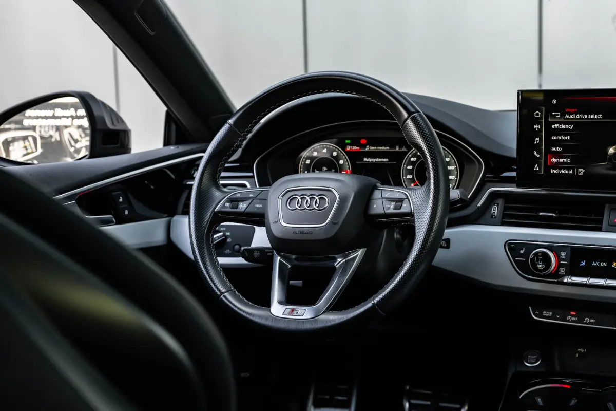 45 TFSI quattro S edition 265pk DSG/AUTO | Panoramadak | Lederen bekleding | 360° camera | Stoelverwarming en -massage | Elektrisch verstelb. voorstoelen | B&O audio | 20" LMV