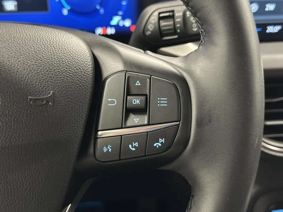 1.0 EcoBoost Hybrid Titanium X CAMERA CARPLAY NAVI CRUISE.