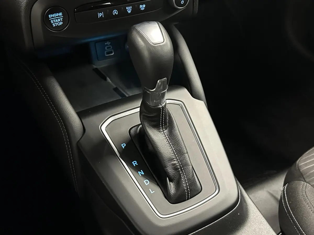1.0 EcoBoost Hybrid Titanium X CAMERA CARPLAY NAVI CRUISE.