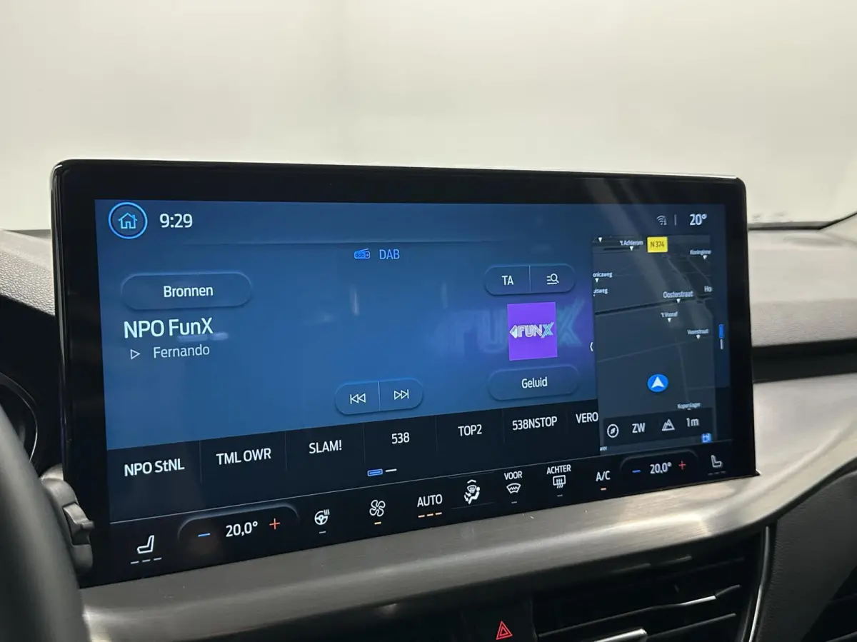 1.0 EcoBoost Hybrid Titanium X CAMERA CARPLAY NAVI CRUISE.