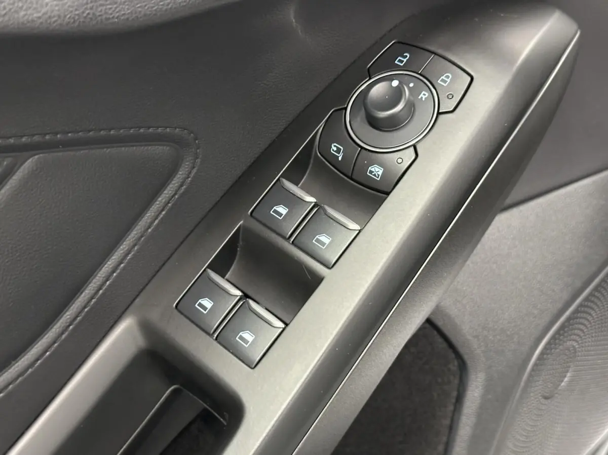 1.0 EcoBoost Hybrid Titanium X CAMERA CARPLAY NAVI CRUISE.
