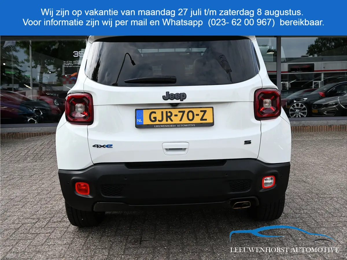 4xe 240 Plug-in Hybrid Electric S, pano, leer, adaptive cruise, camera, 2 x PDC