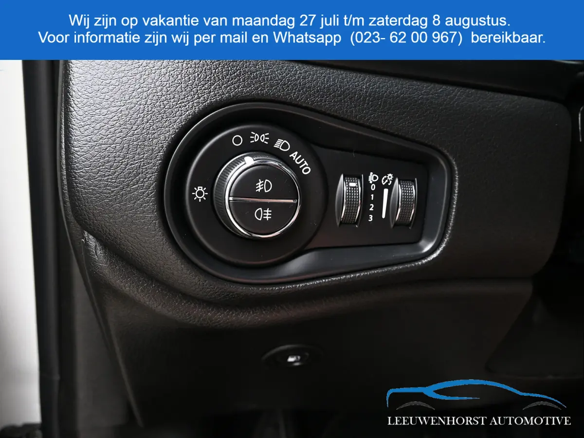 4xe 240 Plug-in Hybrid Electric S, pano, leer, adaptive cruise, camera, 2 x PDC