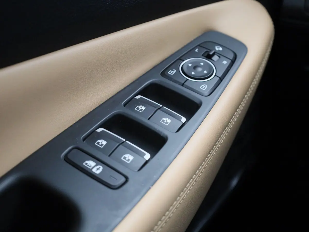 1.6 T-GDi Plug-in Hybrid 4x4 Shine Aut. | Automaat | Apple Carplay / Android Auto | Camera | Parkeersensoren | Sfeerverlichting | Panoramadak |