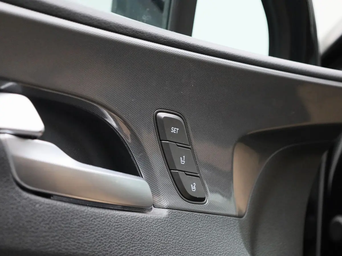 1.6 T-GDi Plug-in Hybrid 4x4 Shine Aut. | Automaat | Apple Carplay / Android Auto | Camera | Parkeersensoren | Sfeerverlichting | Panoramadak |