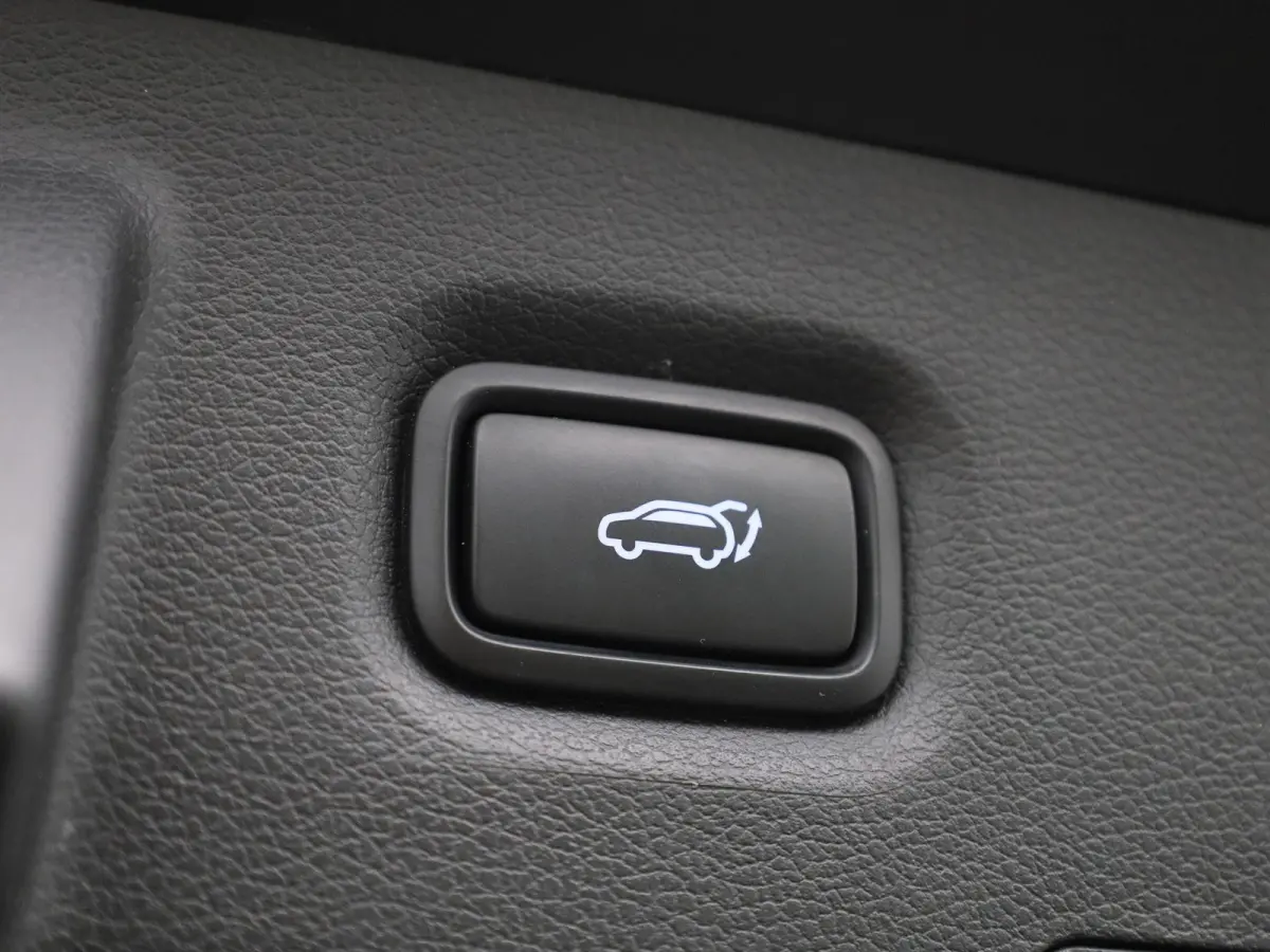1.6 T-GDi Plug-in Hybrid 4x4 Shine Aut. | Automaat | Apple Carplay / Android Auto | Camera | Parkeersensoren | Sfeerverlichting | Panoramadak |