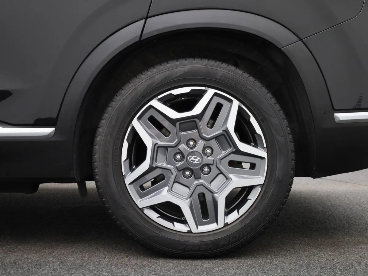 1.6 T-GDi Plug-in Hybrid 4x4 Shine Aut. | Automaat | Apple Carplay / Android Auto | Camera | Parkeersensoren | Sfeerverlichting | Panoramadak |