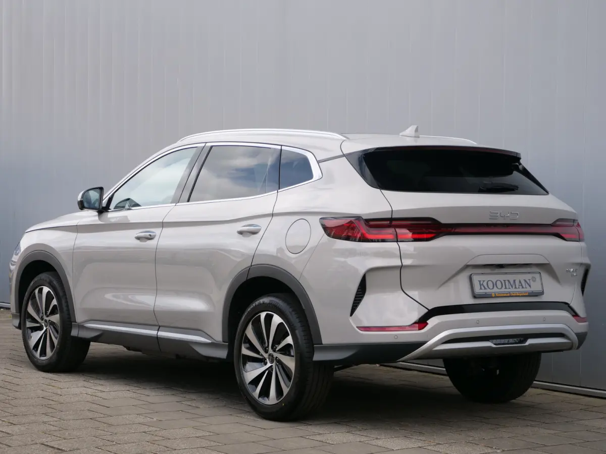 1.5 DM-i FWD Comfort 218 Pk 26,6 kWh PHEV Leder / Panoramadak / 125 km elektr. actieradius