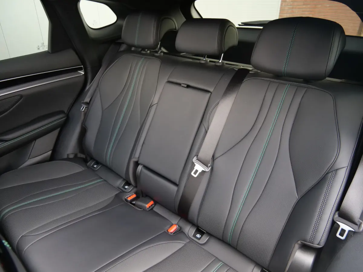 1.5 DM-i FWD Comfort 218 Pk 26,6 kWh PHEV Leder / Panoramadak / 125 km elektr. actieradius