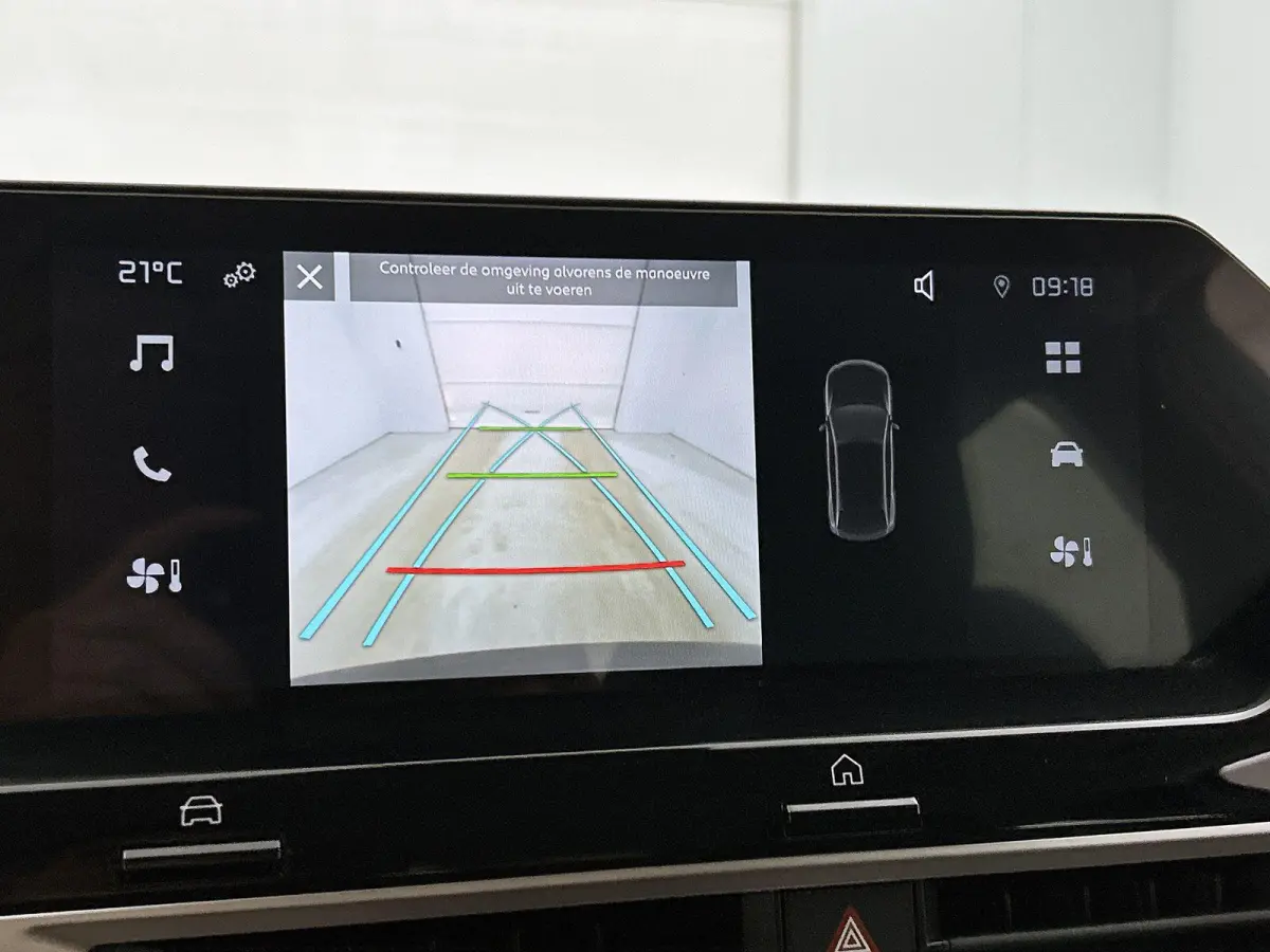 You 50 kWh 136pk | Accu 96% | Navigatie via Apple Carplay / Android Auto | Achteruitrijcamera | Climate Control | Cruise Control | Parkeersensoren | DAB+ radio | Armsteun | Stof/kunstlederen