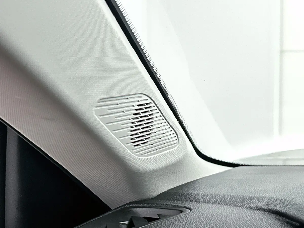 You 50 kWh 136pk | Accu 96% | Navigatie via Apple Carplay / Android Auto | Achteruitrijcamera | Climate Control | Cruise Control | Parkeersensoren | DAB+ radio | Armsteun | Stof/kunstlederen