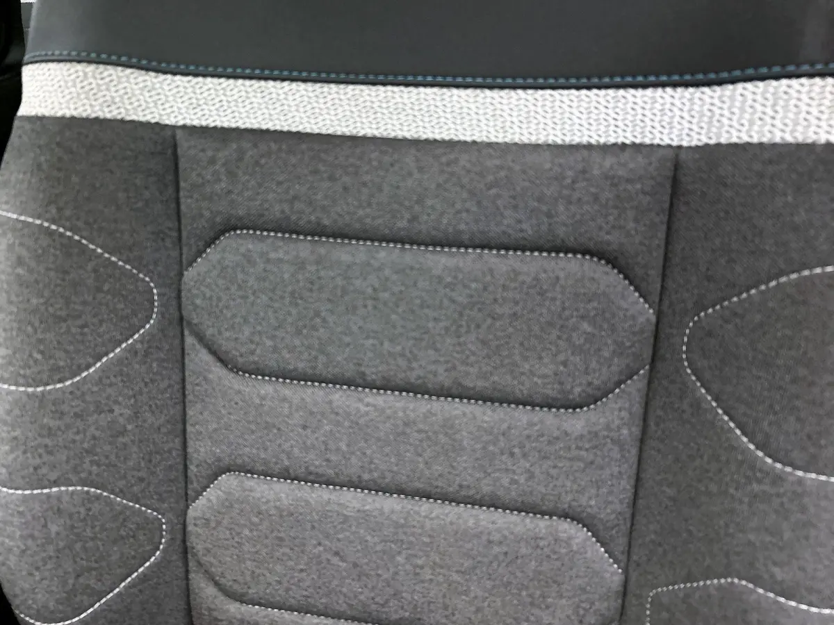You 50 kWh 136pk | Accu 96% | Navigatie via Apple Carplay / Android Auto | Achteruitrijcamera | Climate Control | Cruise Control | Parkeersensoren | DAB+ radio | Armsteun | Stof/kunstlederen