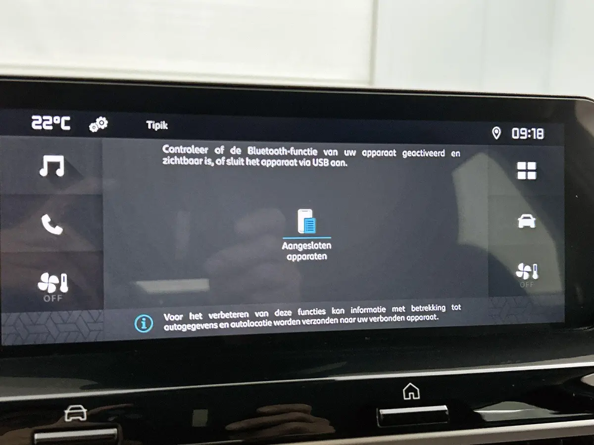 You 50 kWh 136pk | Accu 96% | Navigatie via Apple Carplay / Android Auto | Achteruitrijcamera | Climate Control | Cruise Control | Parkeersensoren | DAB+ radio | Armsteun | Stof/kunstlederen