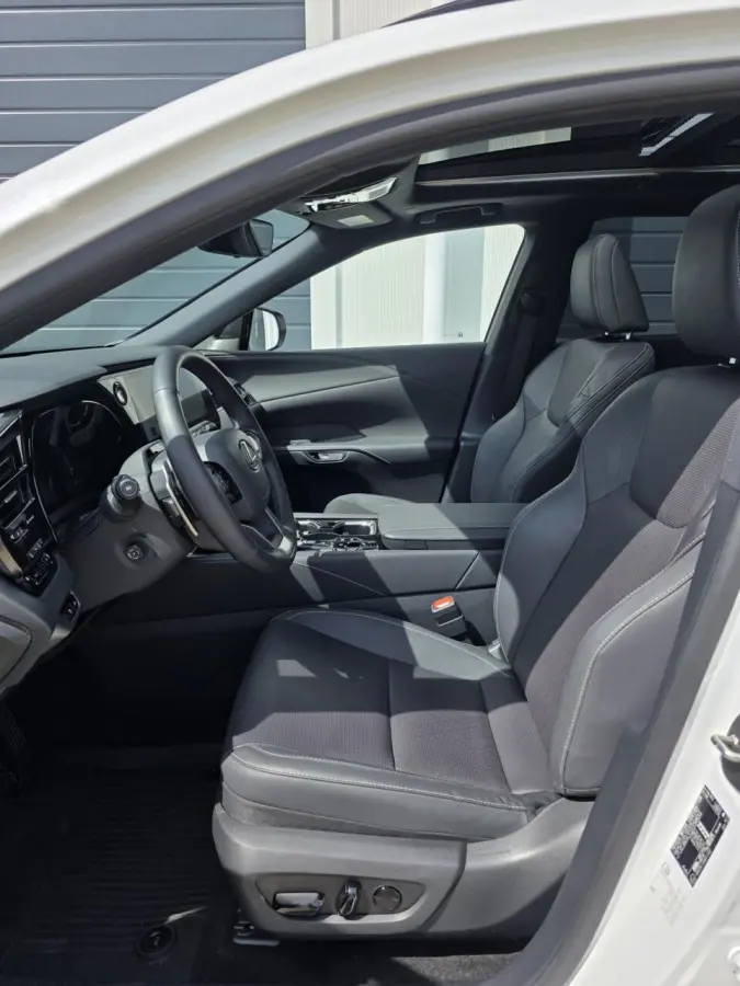 450h+ Plug-in Hybrid F Sport | Full options