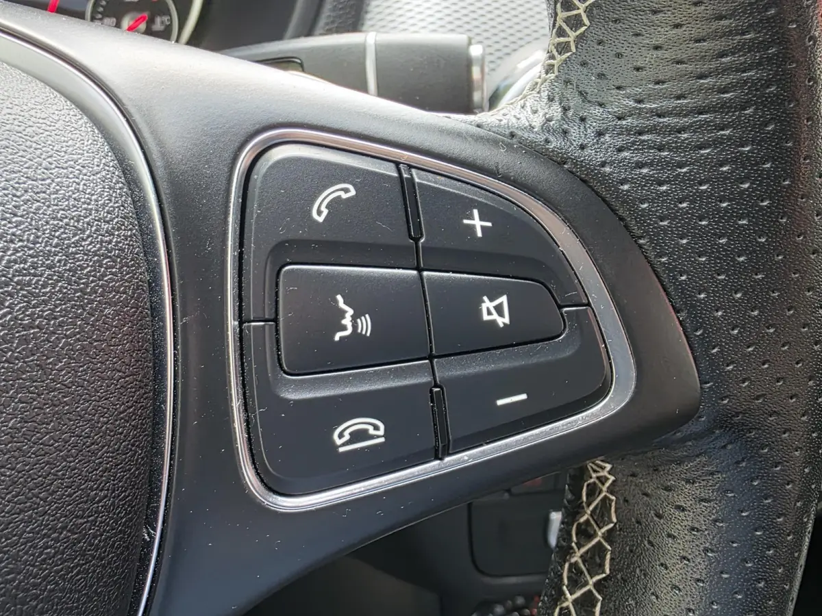 180 AUTOMAAT | Navigatie | LED | Afn. Trekhaak | Leer | Cruise Control | Parkeersensoren