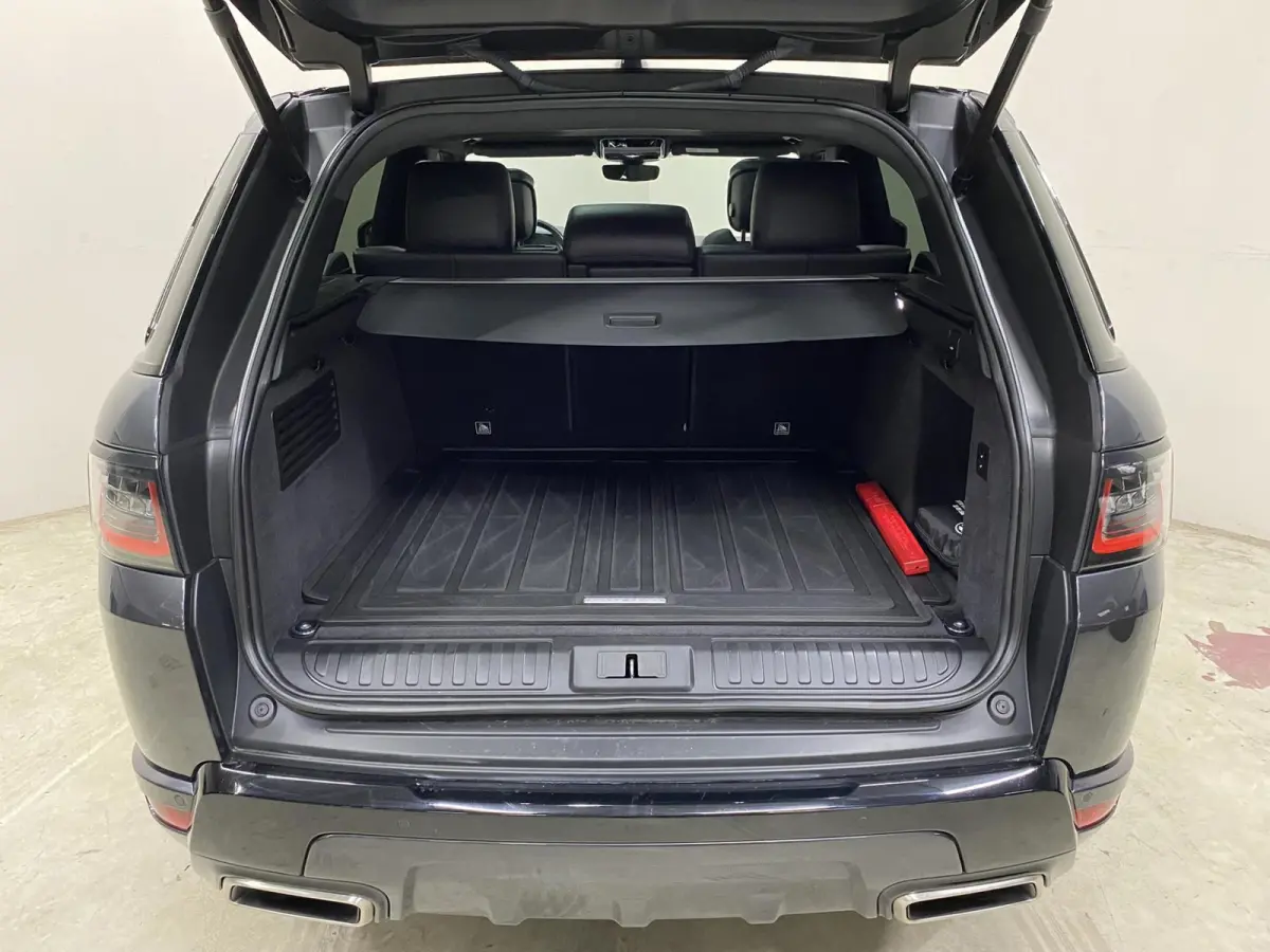 5.0 V8 SC HSE Dynamic | Panoramadak | Standkachel | Stoelkoeling |