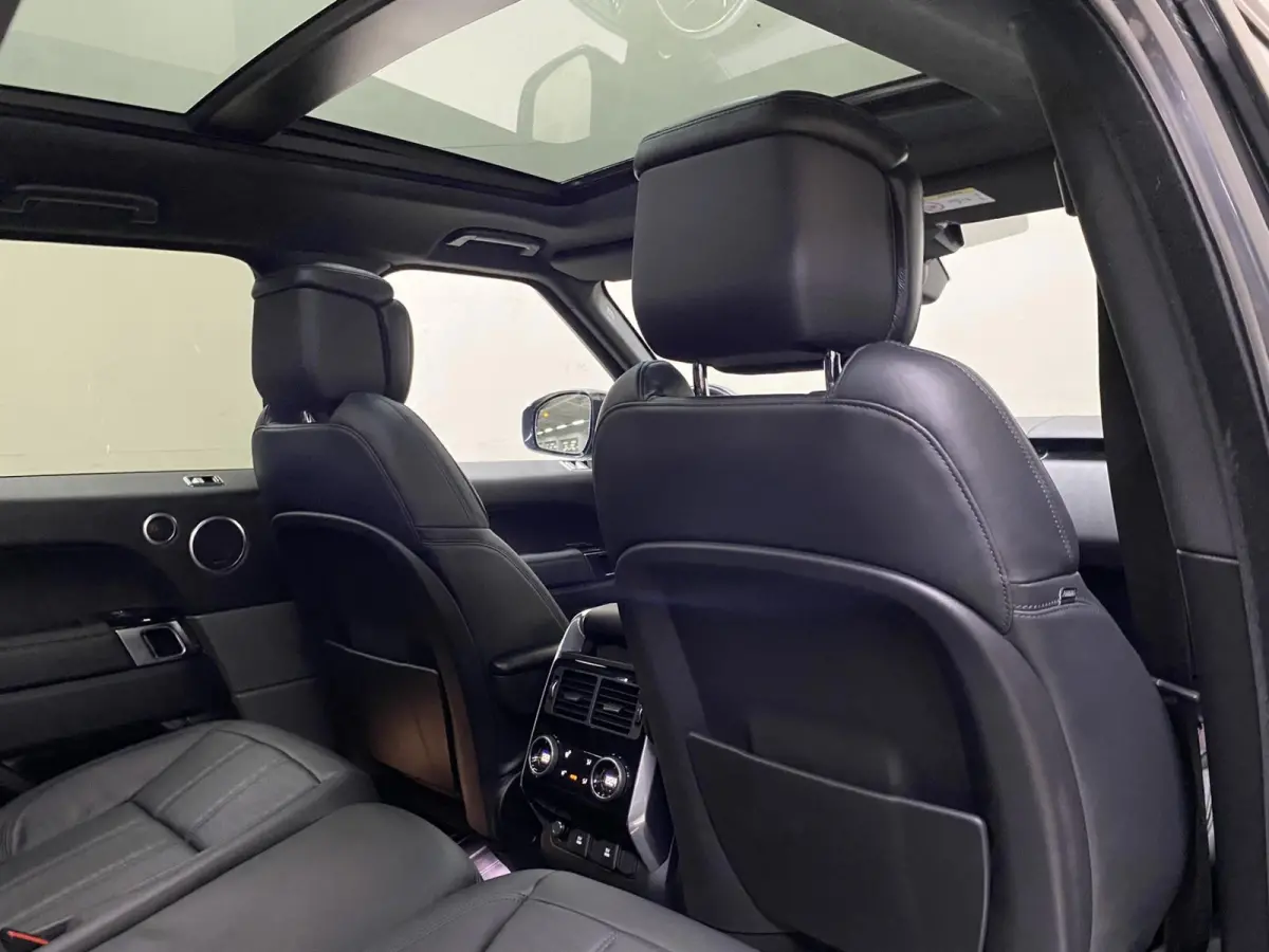 5.0 V8 SC HSE Dynamic | Panoramadak | Standkachel | Stoelkoeling |