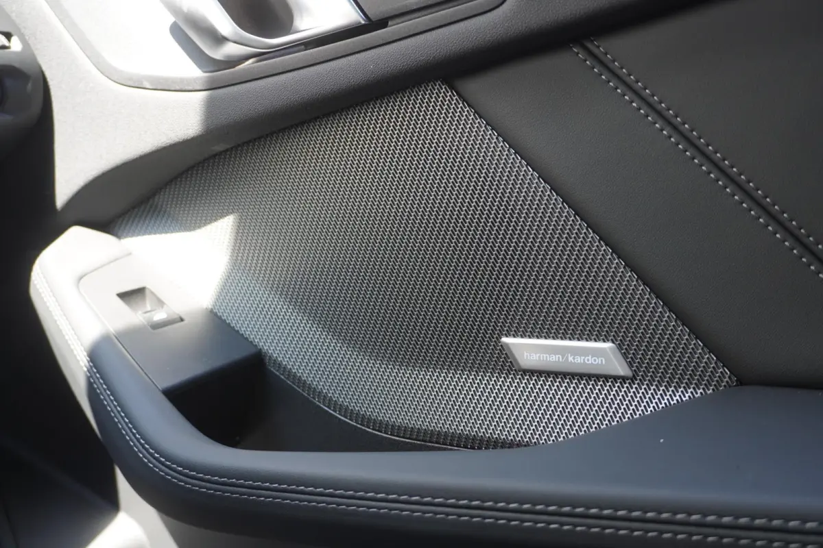 123 xDrive | M Sportpakket Pro | Innovation Pack | Glazen panoramadak | Elektrisch verstelbare stoelen | Harman Kardon HiFi Sound system | Head-Up Display