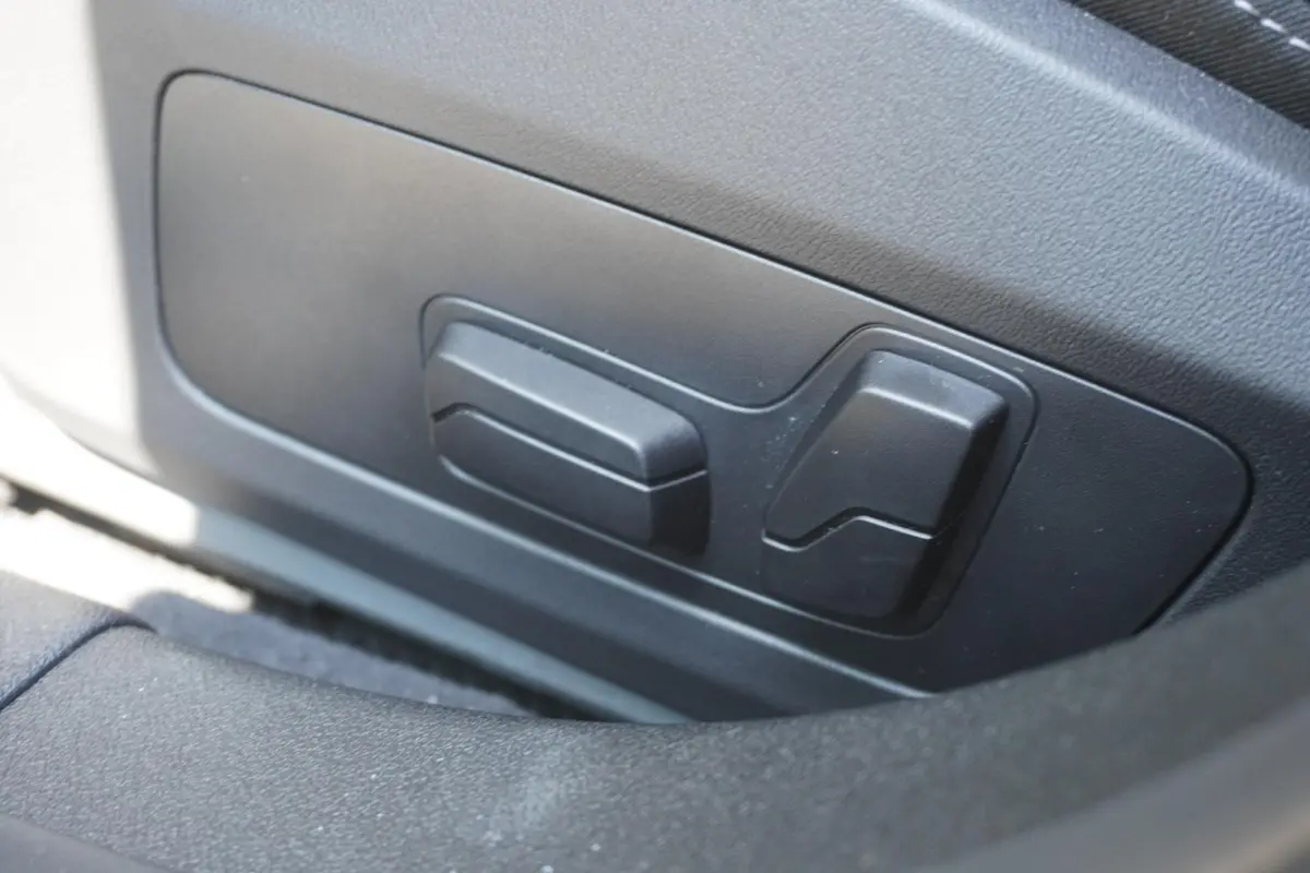 123 xDrive | M Sportpakket Pro | Innovation Pack | Glazen panoramadak | Elektrisch verstelbare stoelen | Harman Kardon HiFi Sound system | Head-Up Display