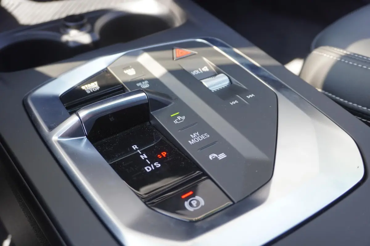 123 xDrive | M Sportpakket Pro | Innovation Pack | Glazen panoramadak | Elektrisch verstelbare stoelen | Harman Kardon HiFi Sound system | Head-Up Display