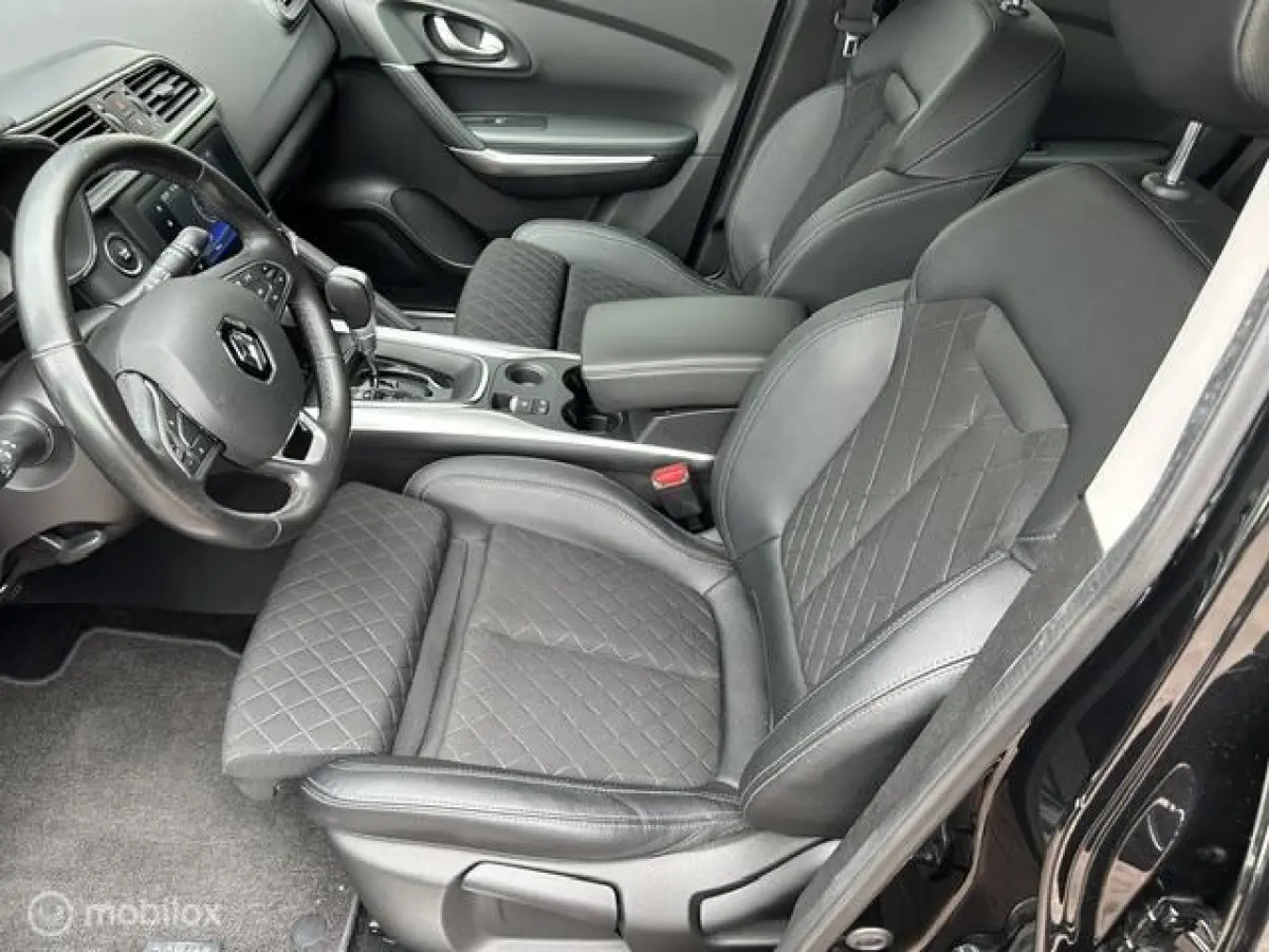 1.3 TCe Black Edition * AUTOMAAT * NAVIGATIE
