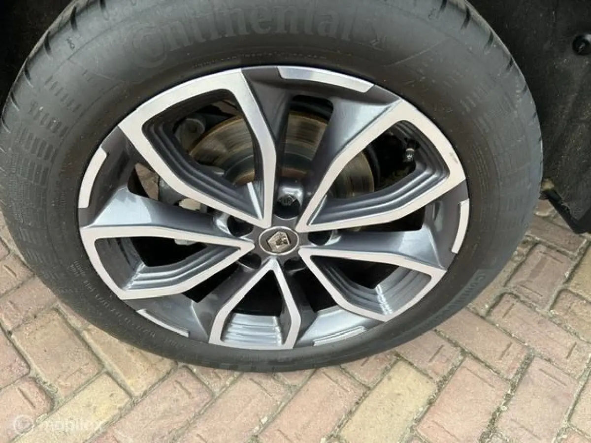 1.3 TCe Black Edition * AUTOMAAT * NAVIGATIE