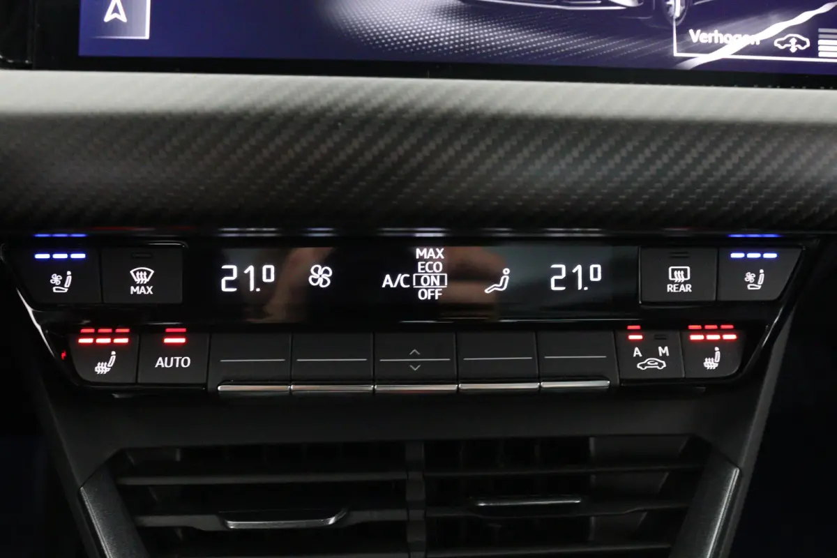RS Edition One 650PK 93 kWh | Panodak | Unieke Editie! | Laser Led | Memory Seats | Carbon | Head-Up | Luchtvering | Audi Ceramic | Bomvol!!